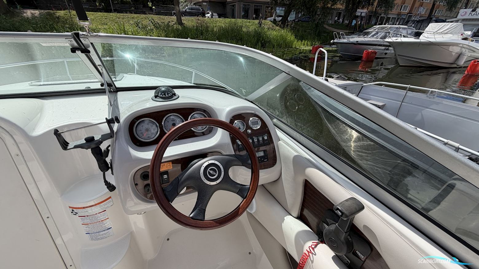 Chaparral 215 Ssi