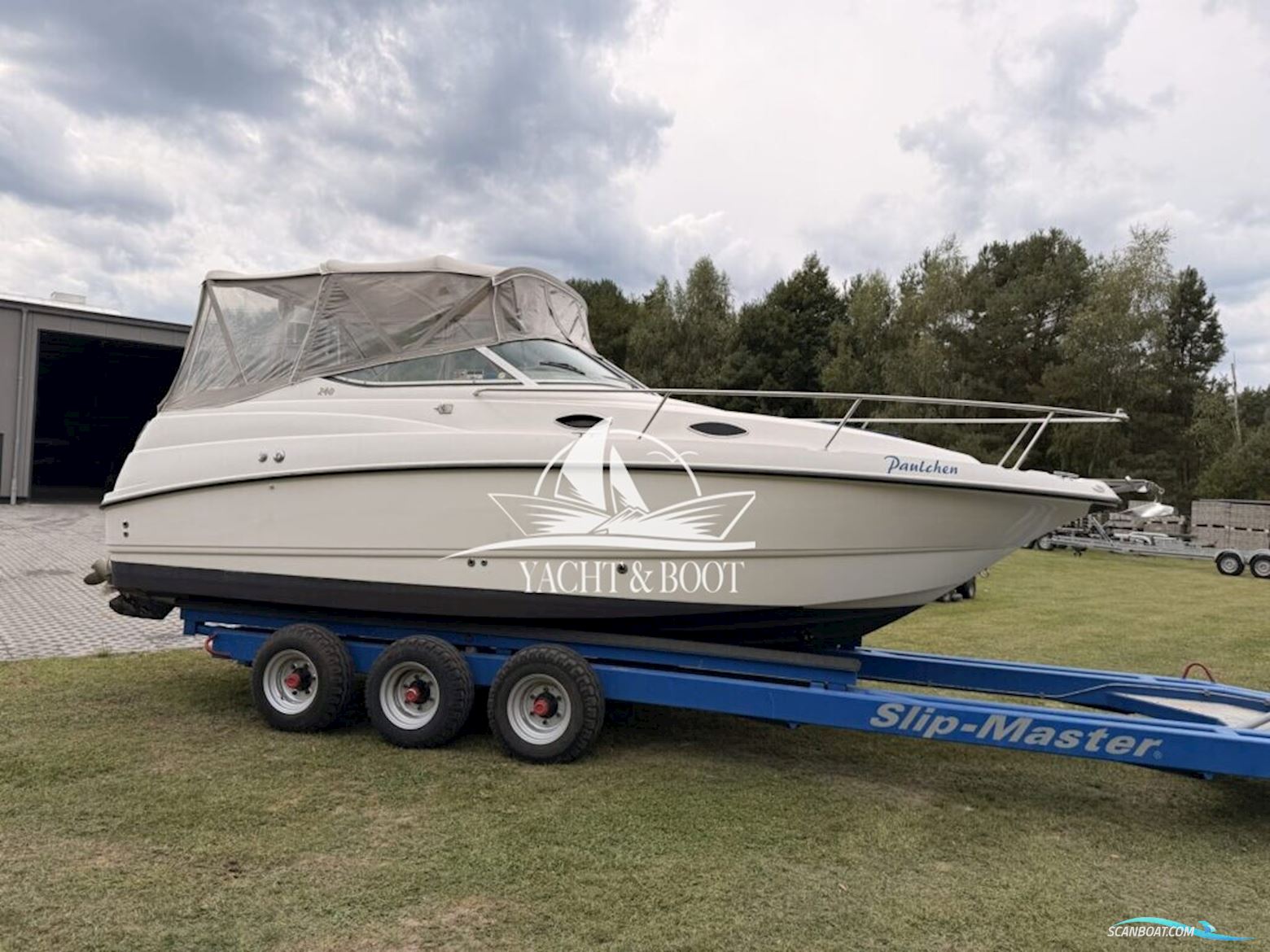 Chaparral 240 Signatur