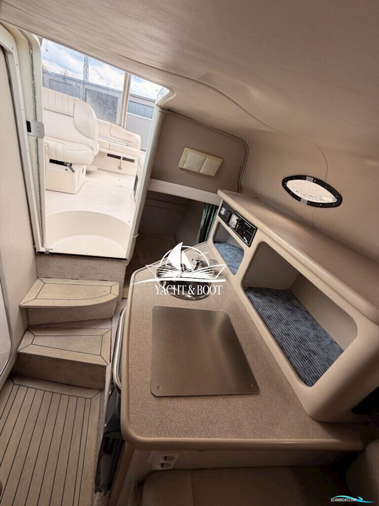 Chaparral 240 Signatur