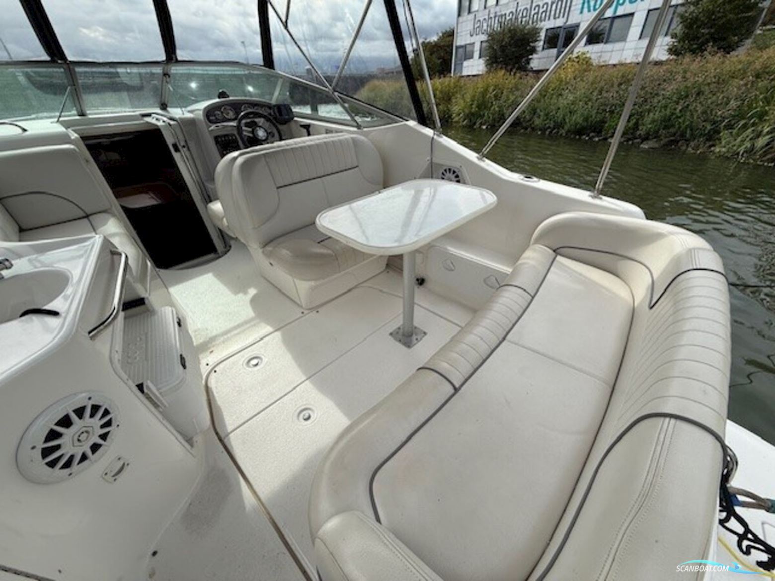 Chaparral 240 Signature