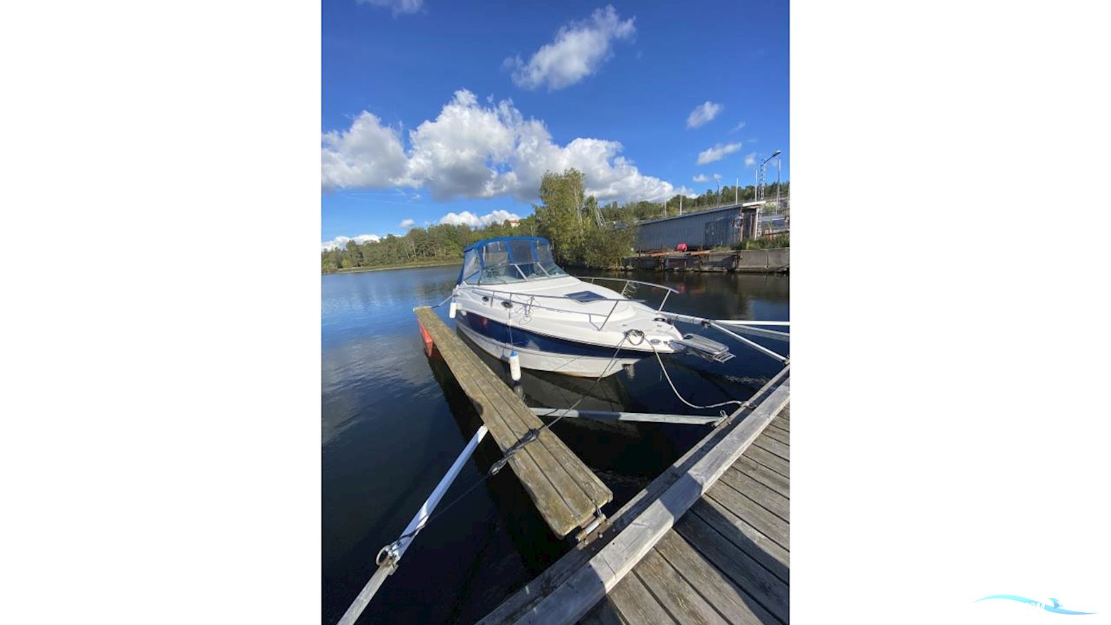 Chaparral 240 Signature