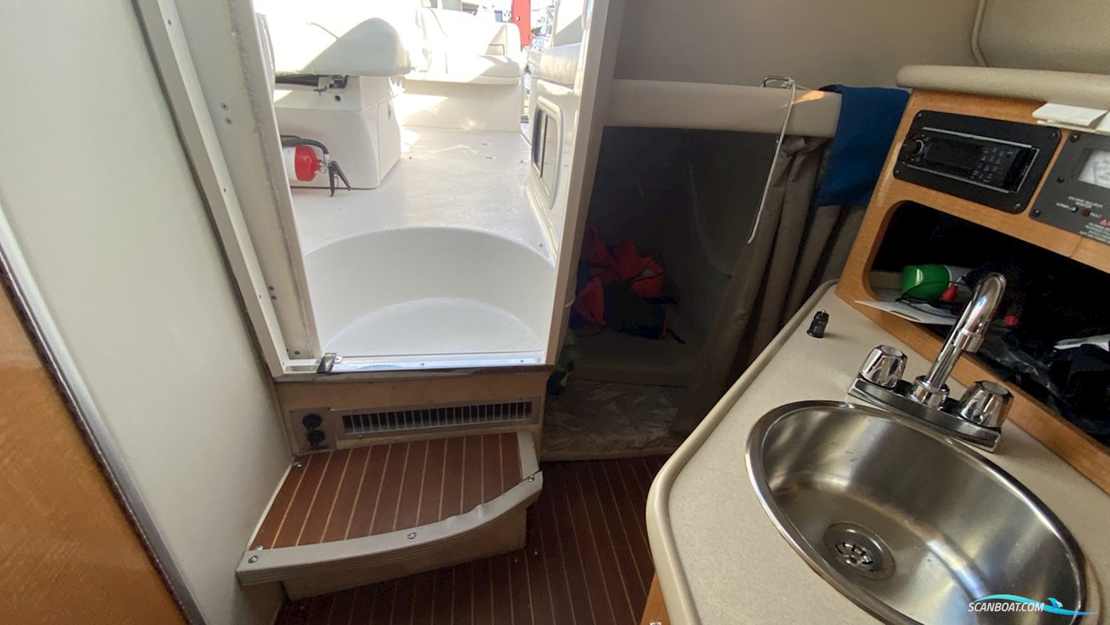 Chaparral 240 Signature