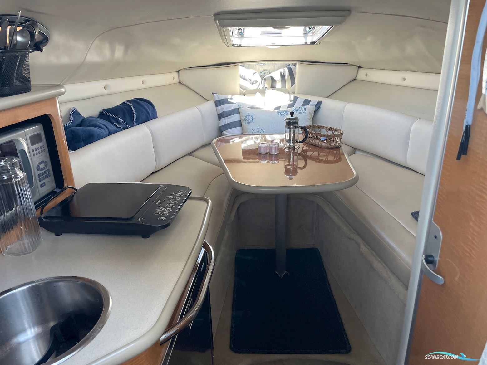 Chaparral 240 Signature