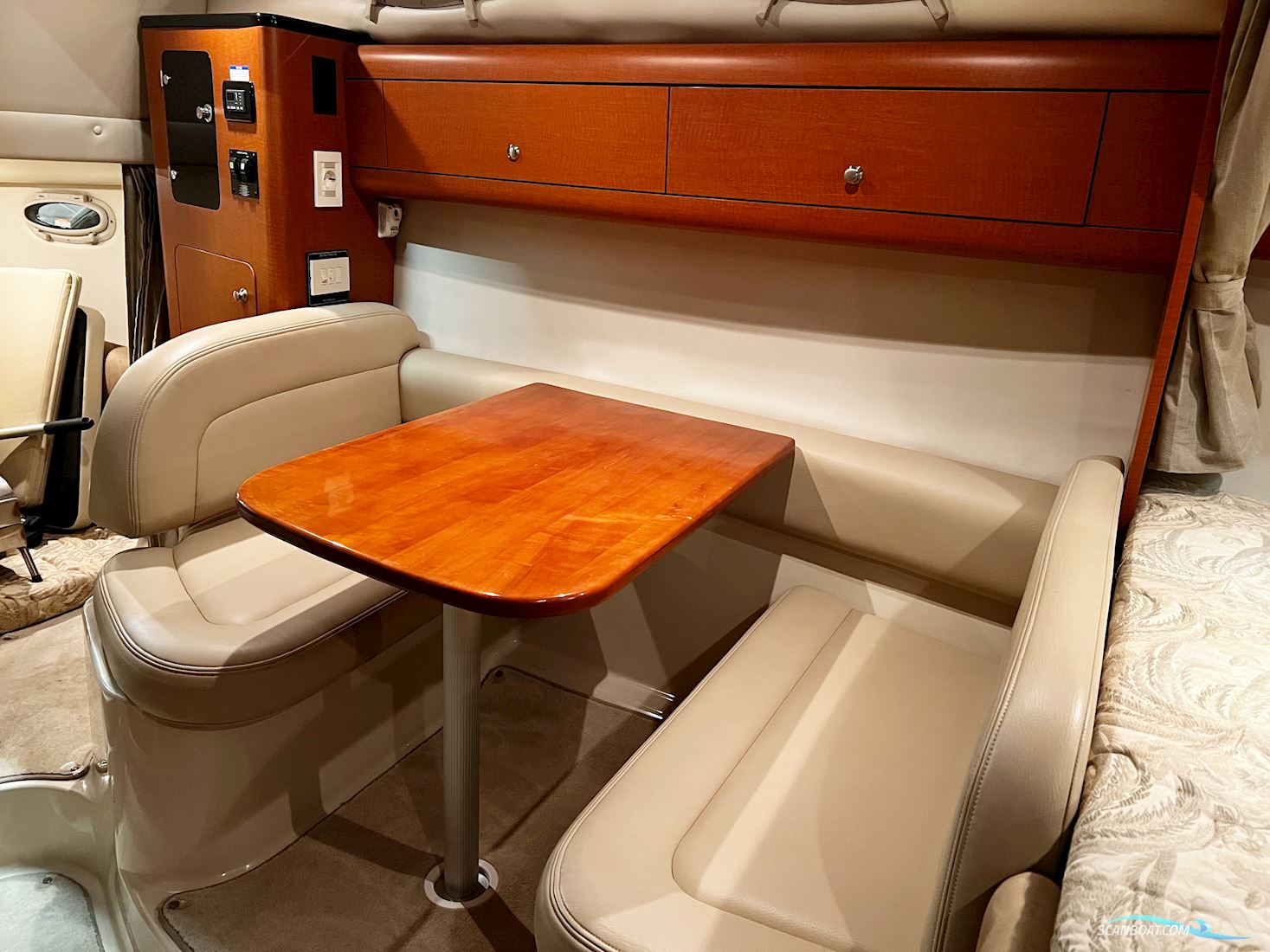Chaparral 270 Signature
