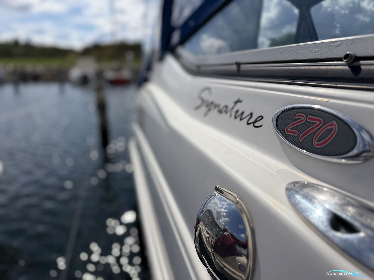 Chaparral 270 Signature