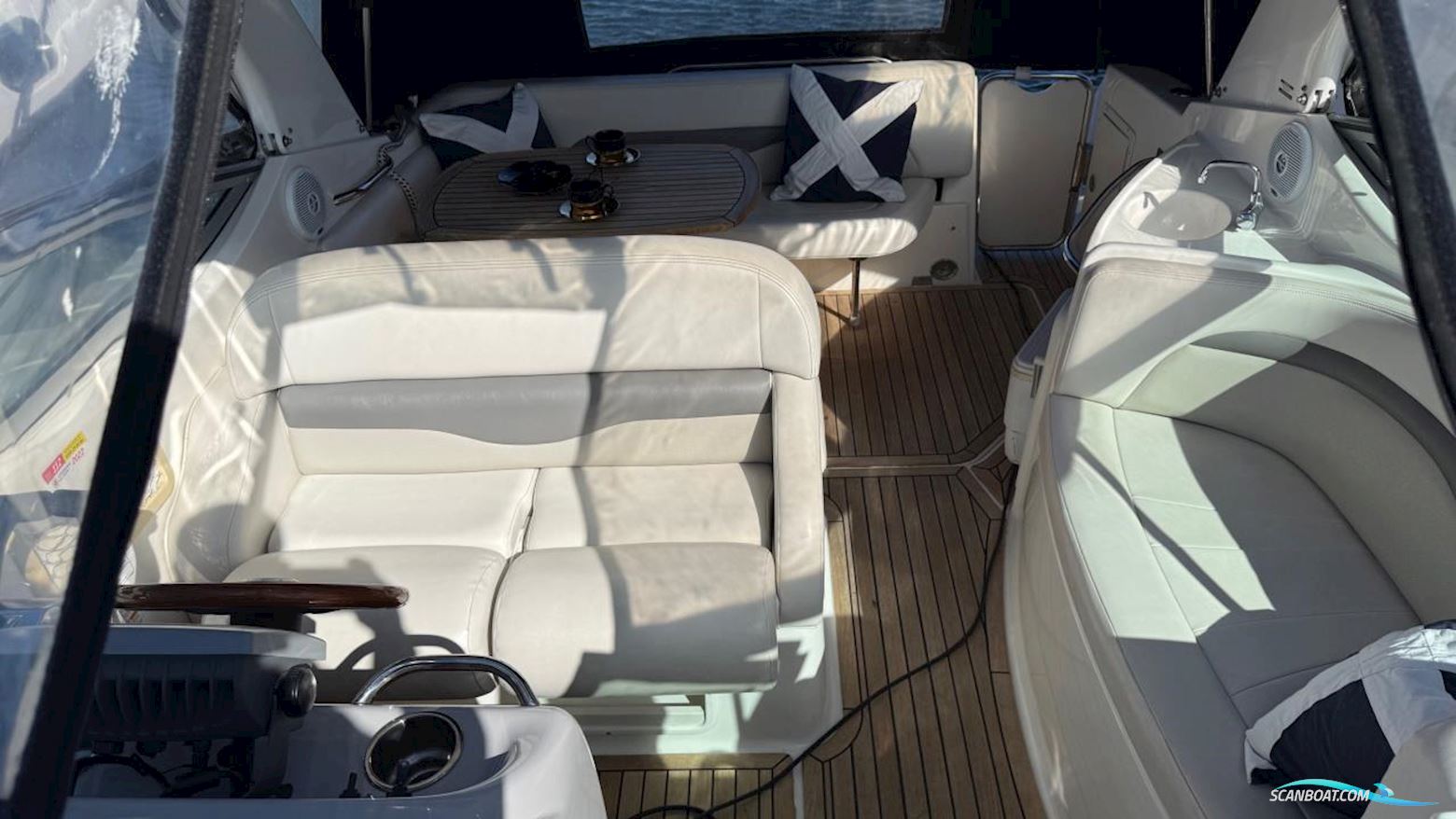 Chaparral 280 Signature