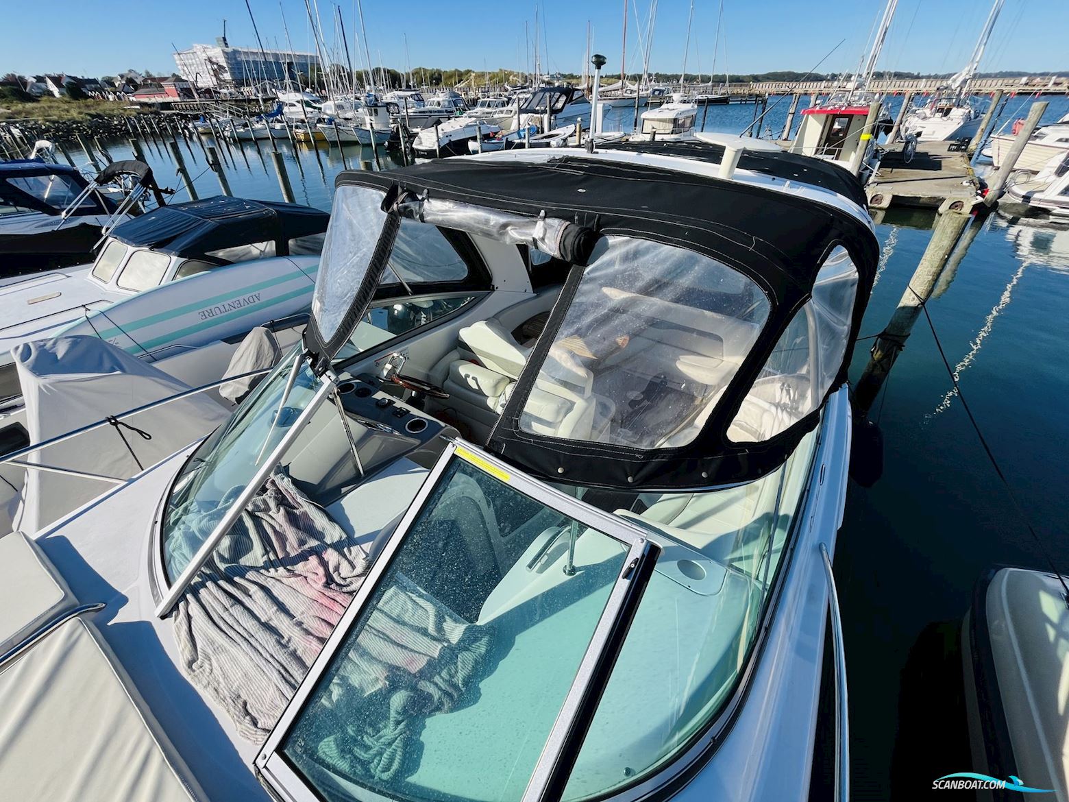 Chaparral 290 Signature