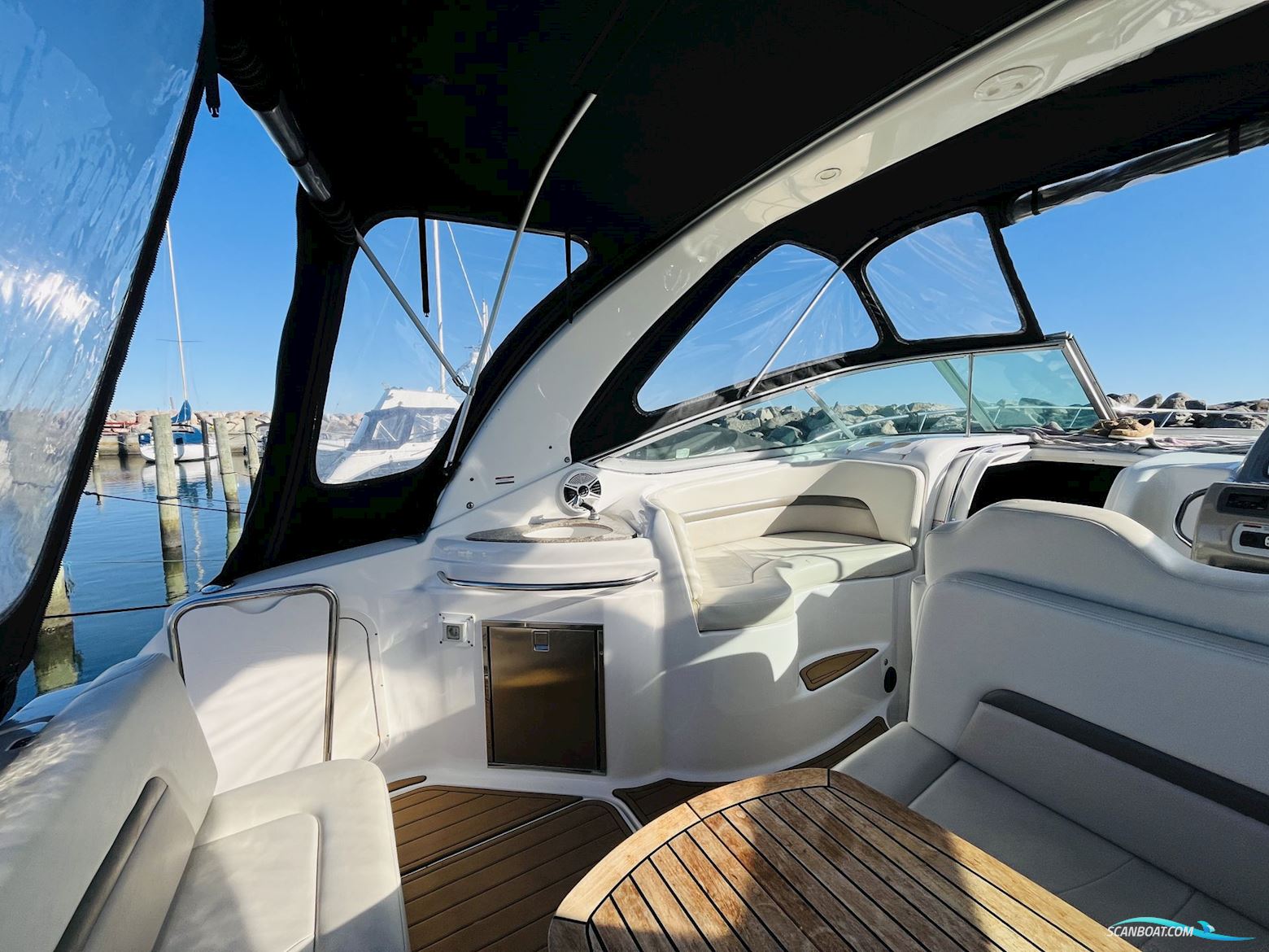 Chaparral 290 Signature