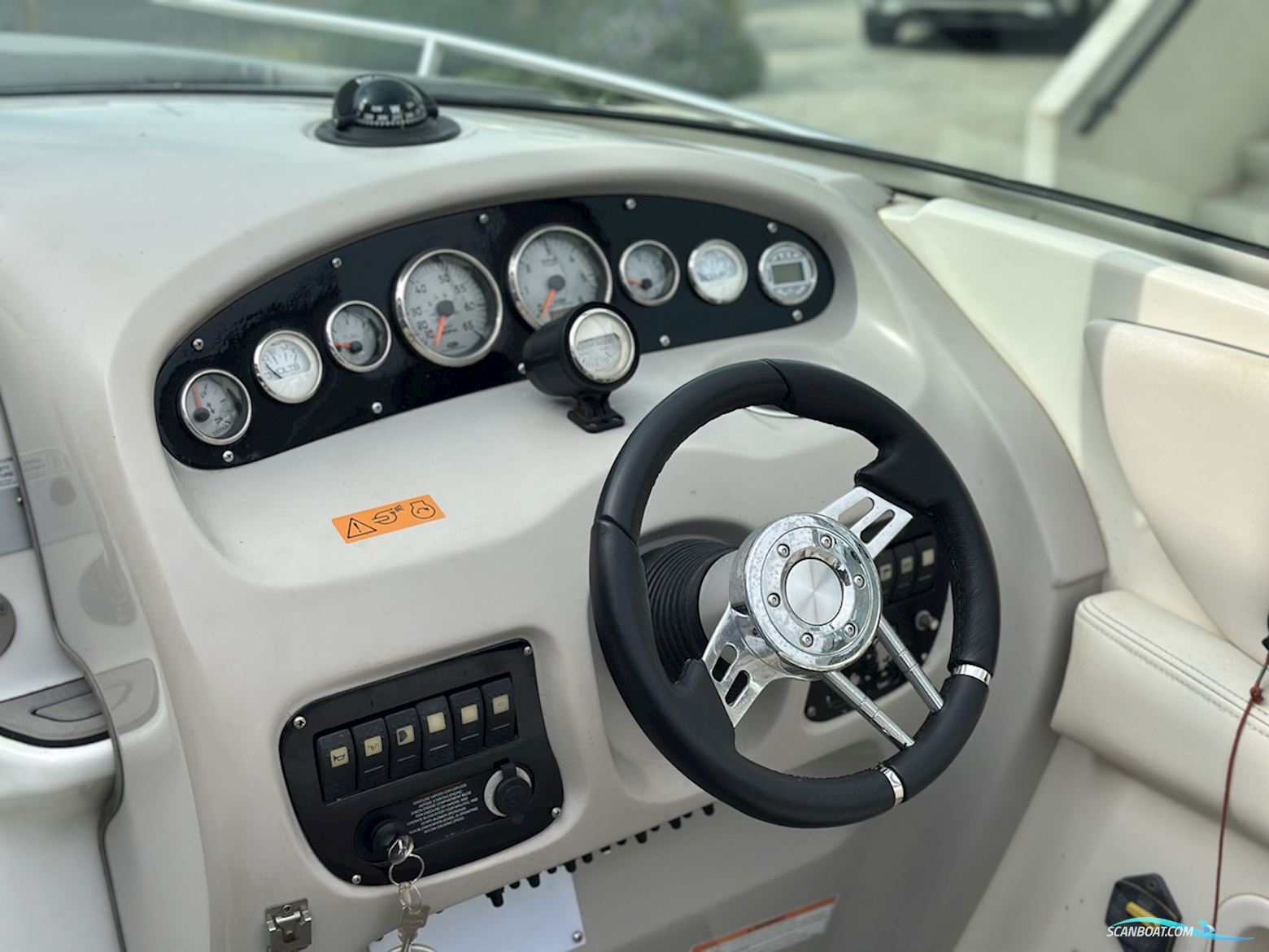 Chaparral 325 Ssi