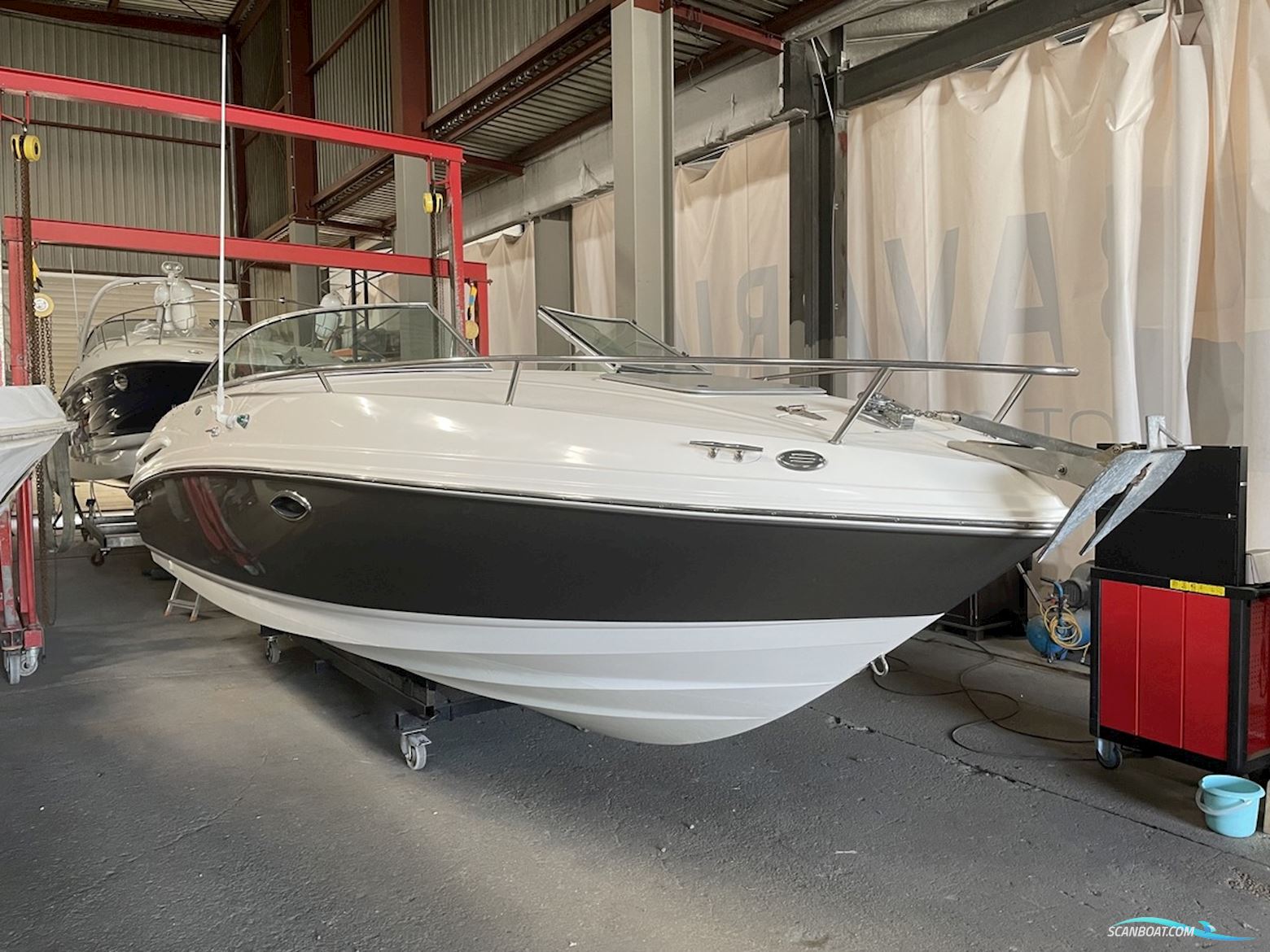Chaparral 325 Ssi