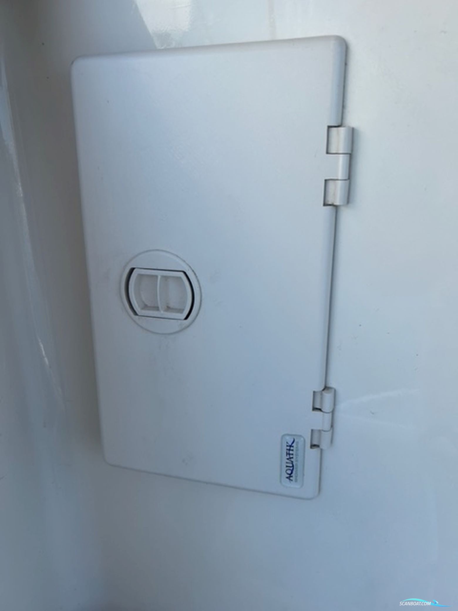 Chaparral 330 Signature