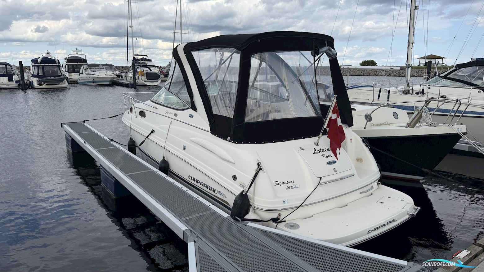 Chaparral Signature 260