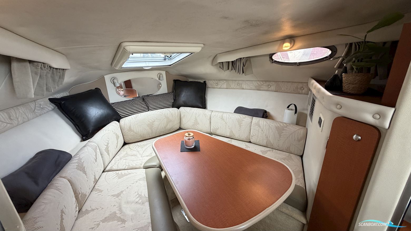 Chaparral Signature 260
