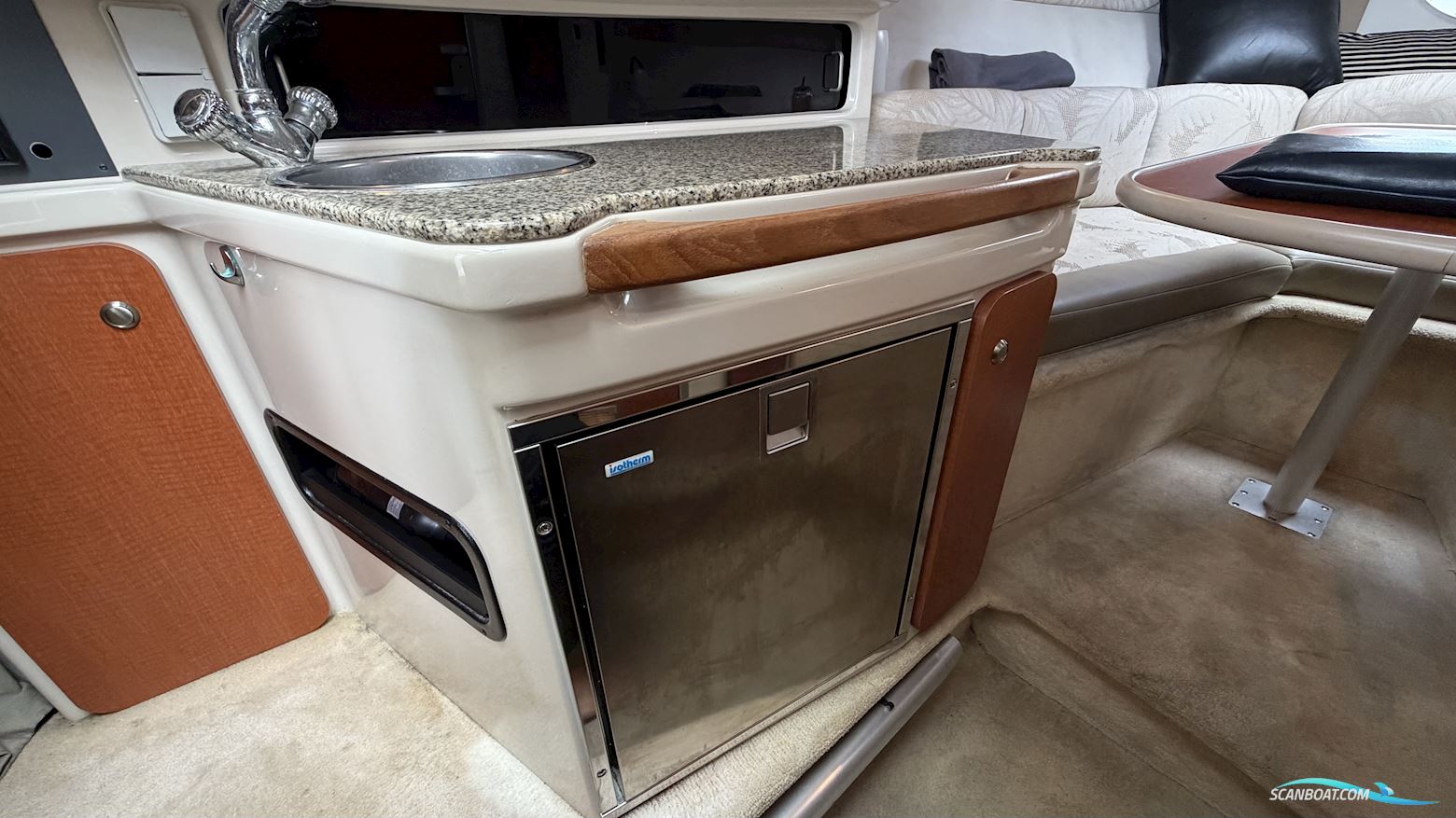 Chaparral Signature 260