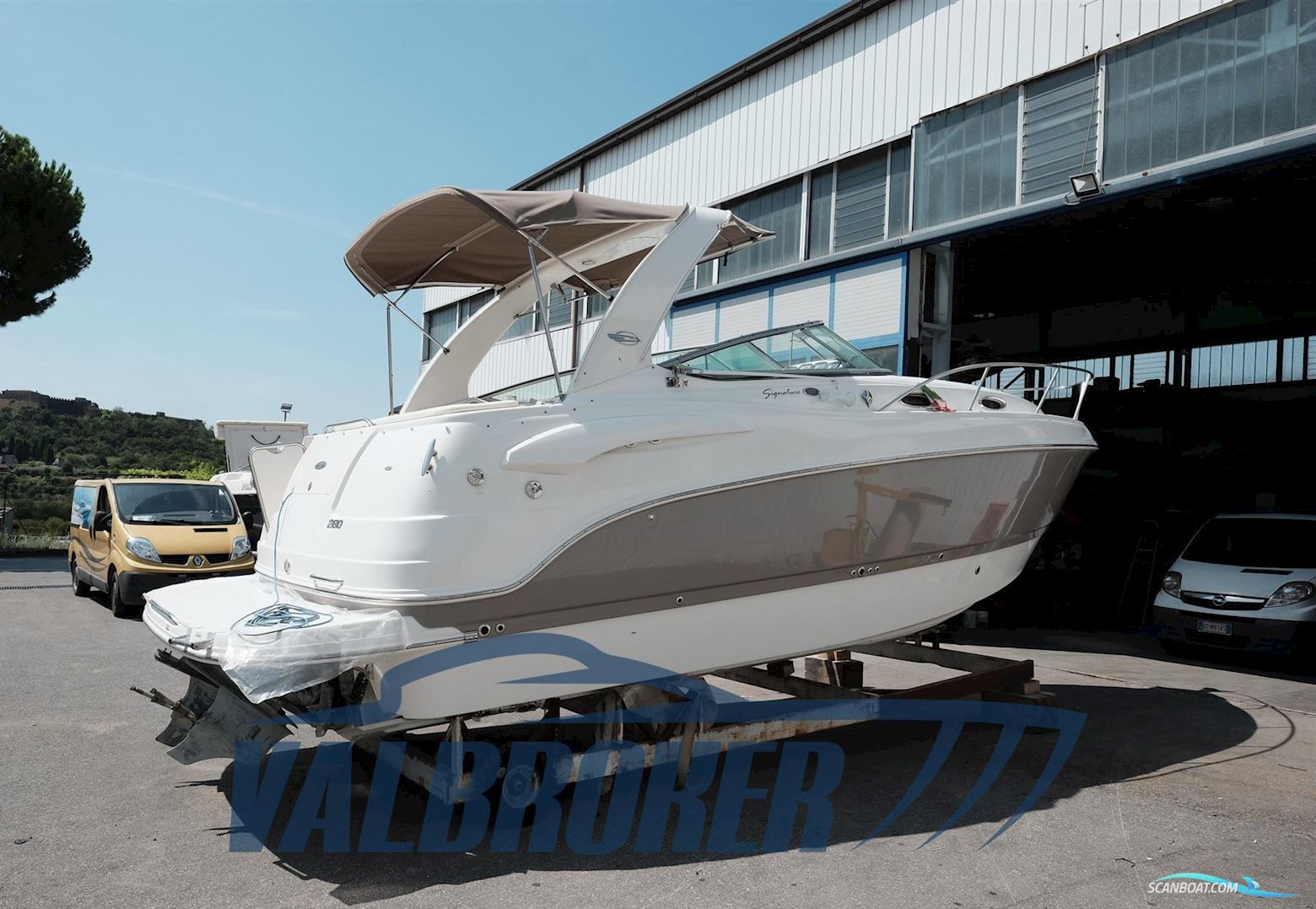 Chaparral Signature 280