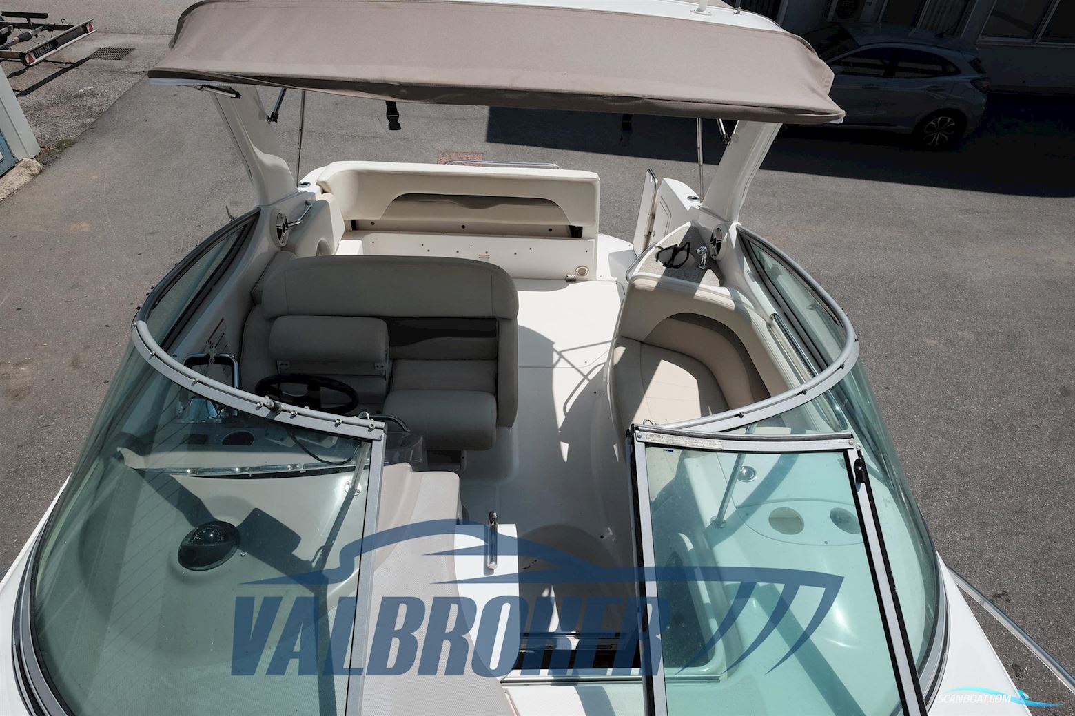 Chaparral Signature 280