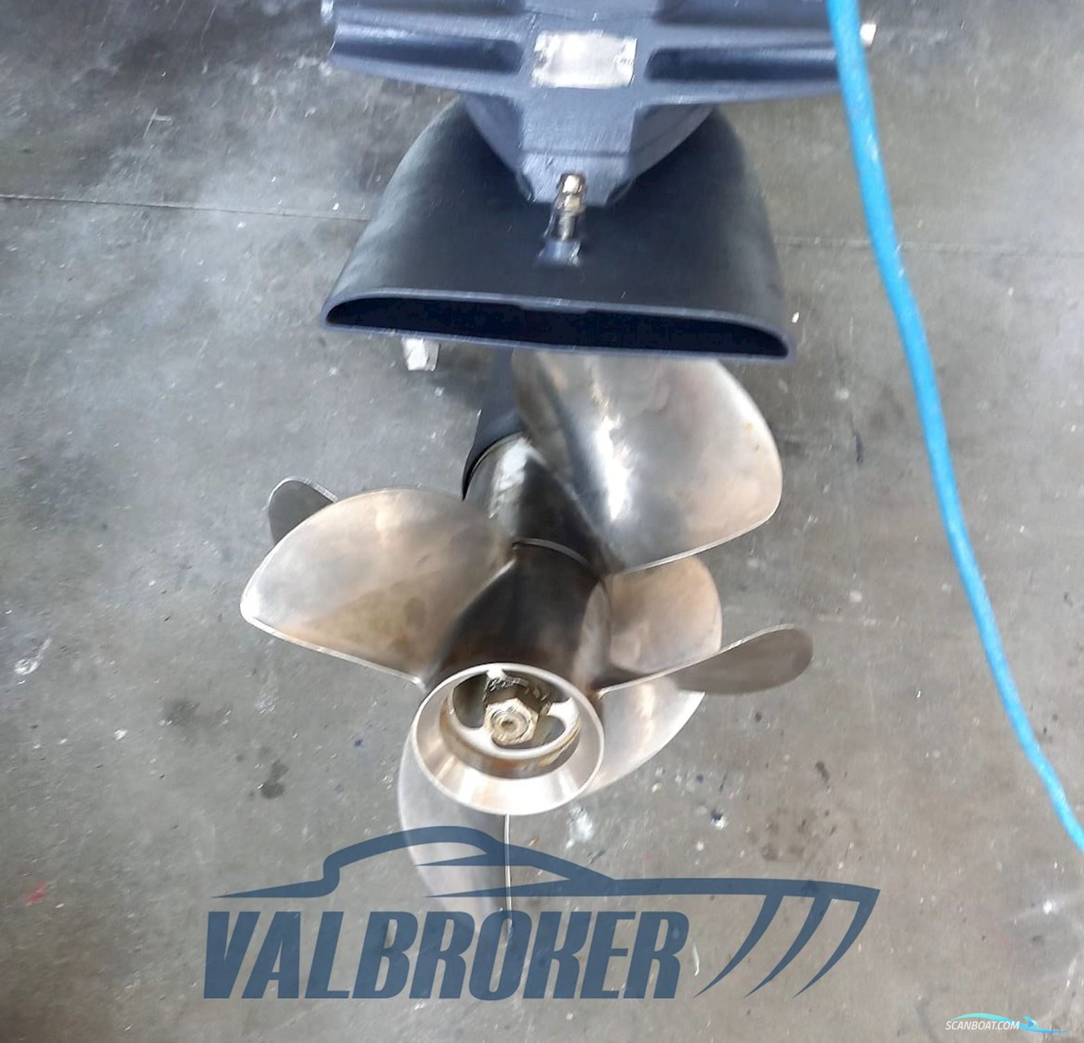 Chaparral Signature 280