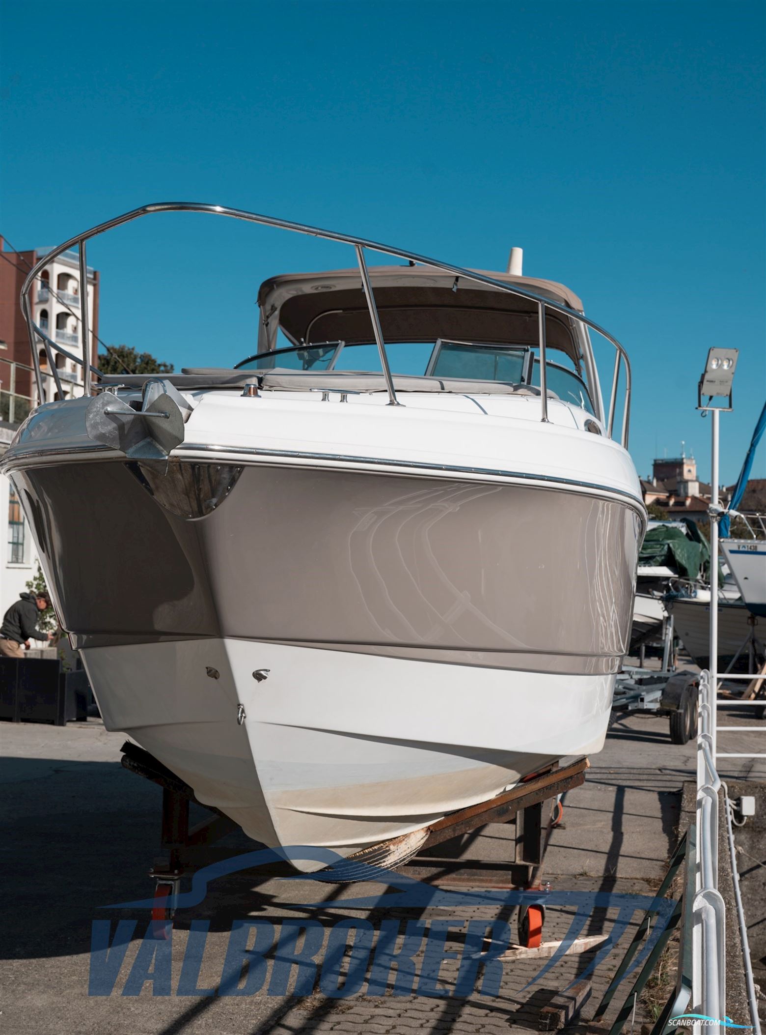 Chaparral Signature 280