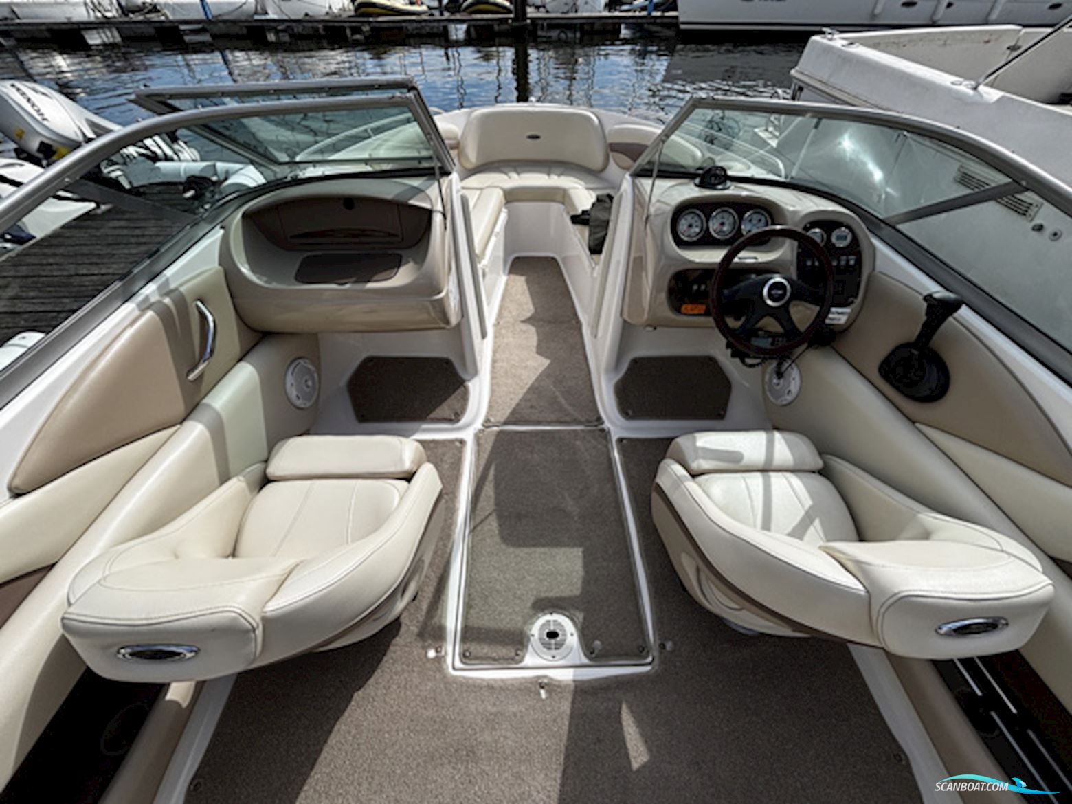 Chaparral SSi 210