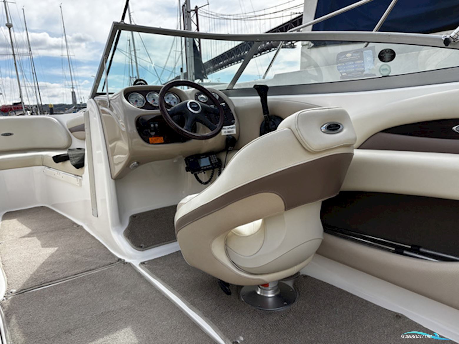 Chaparral SSi 210