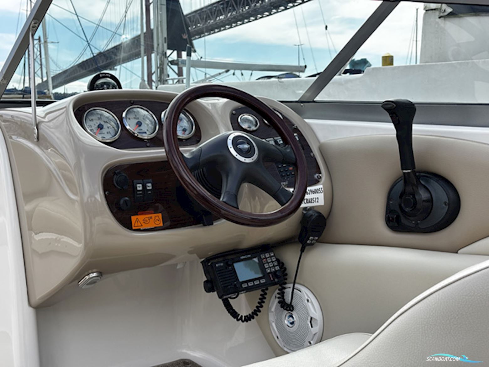 Chaparral SSi 210