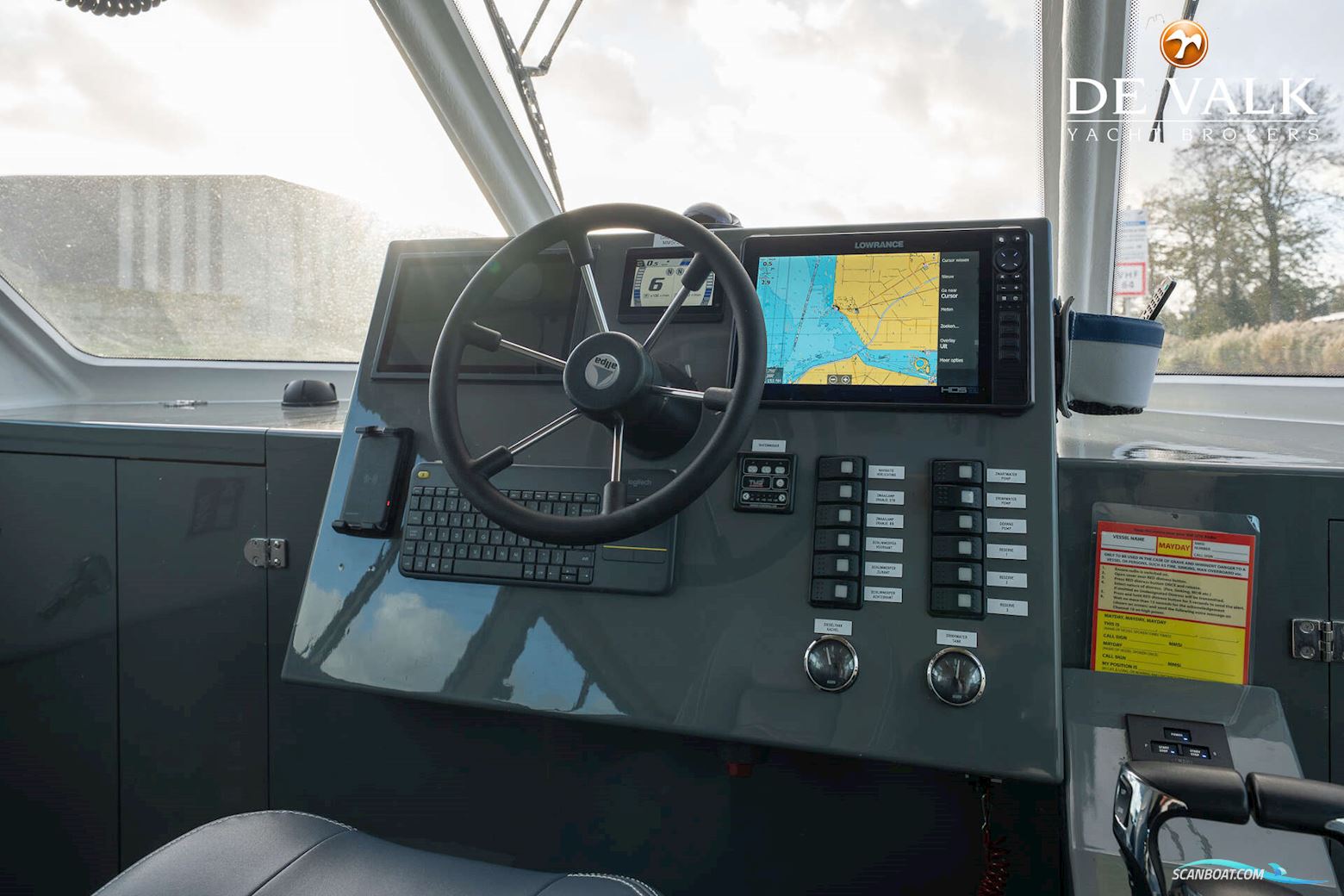 Cheetah catamaran 10.20