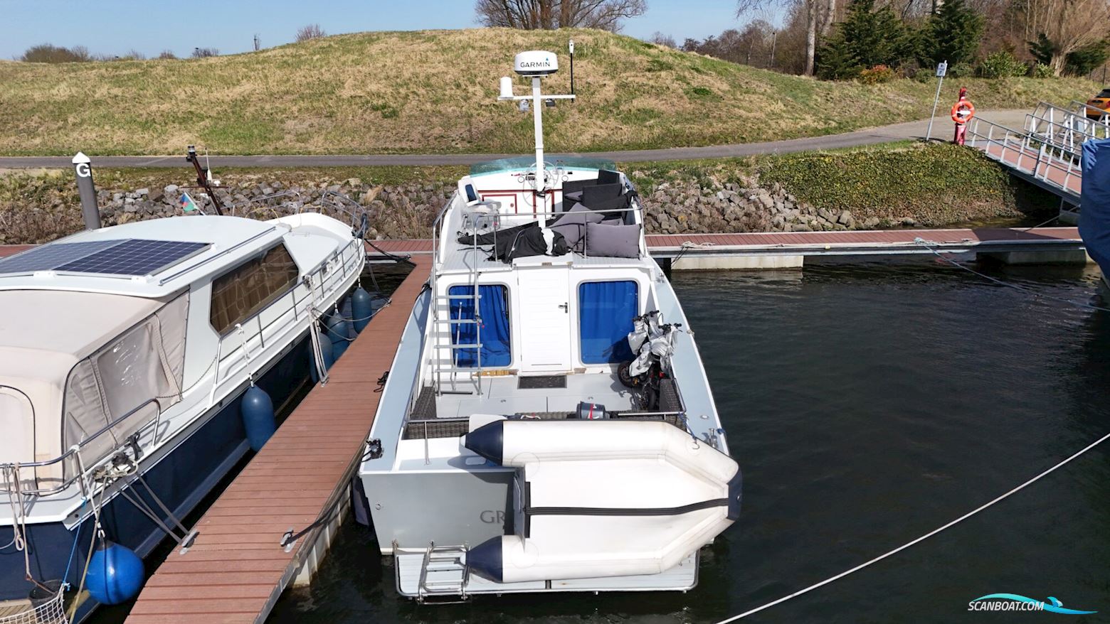 Chris Craft 11.00 Flybridge