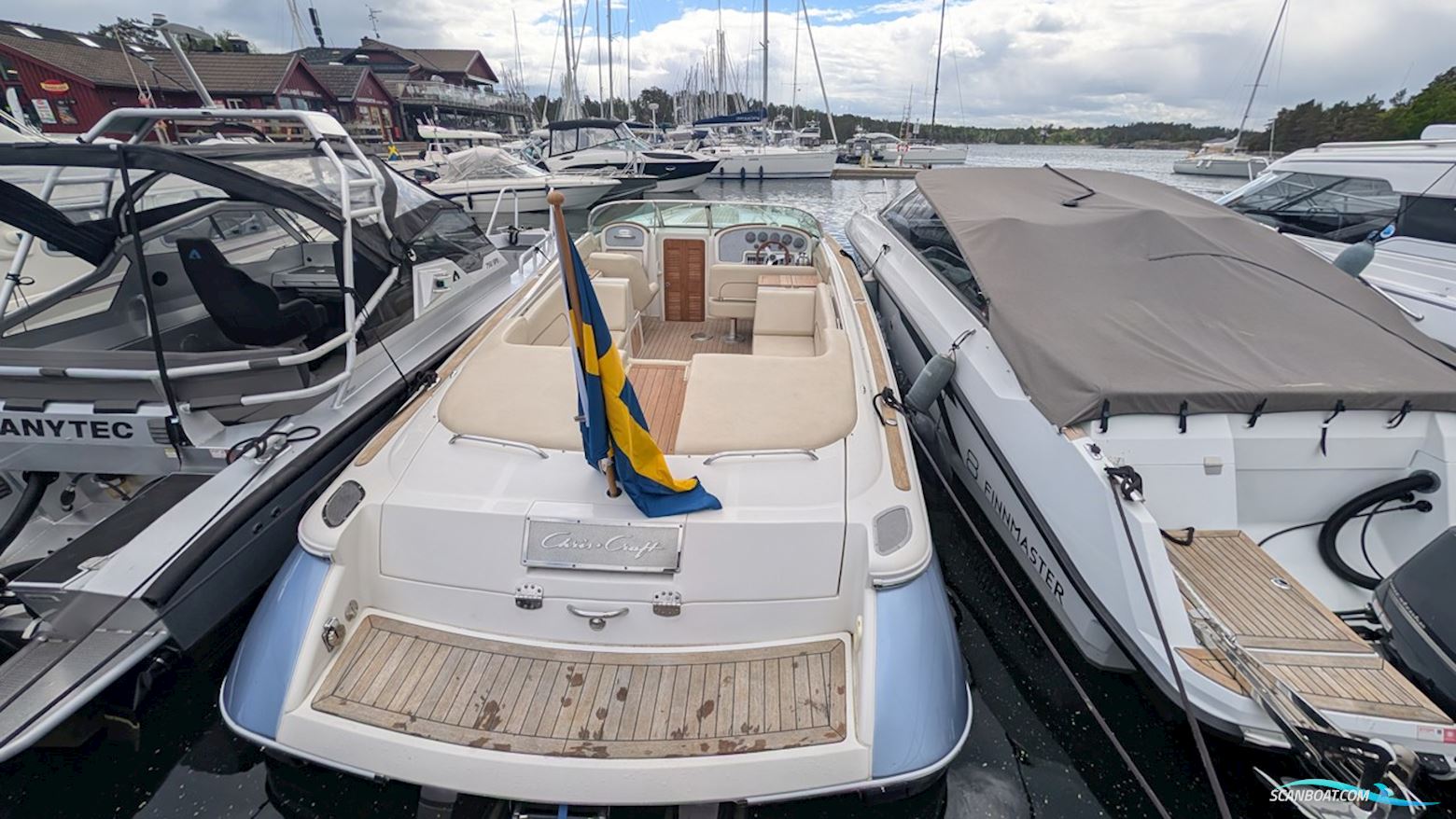 CHRIS CRAFT 28 CORSAIR