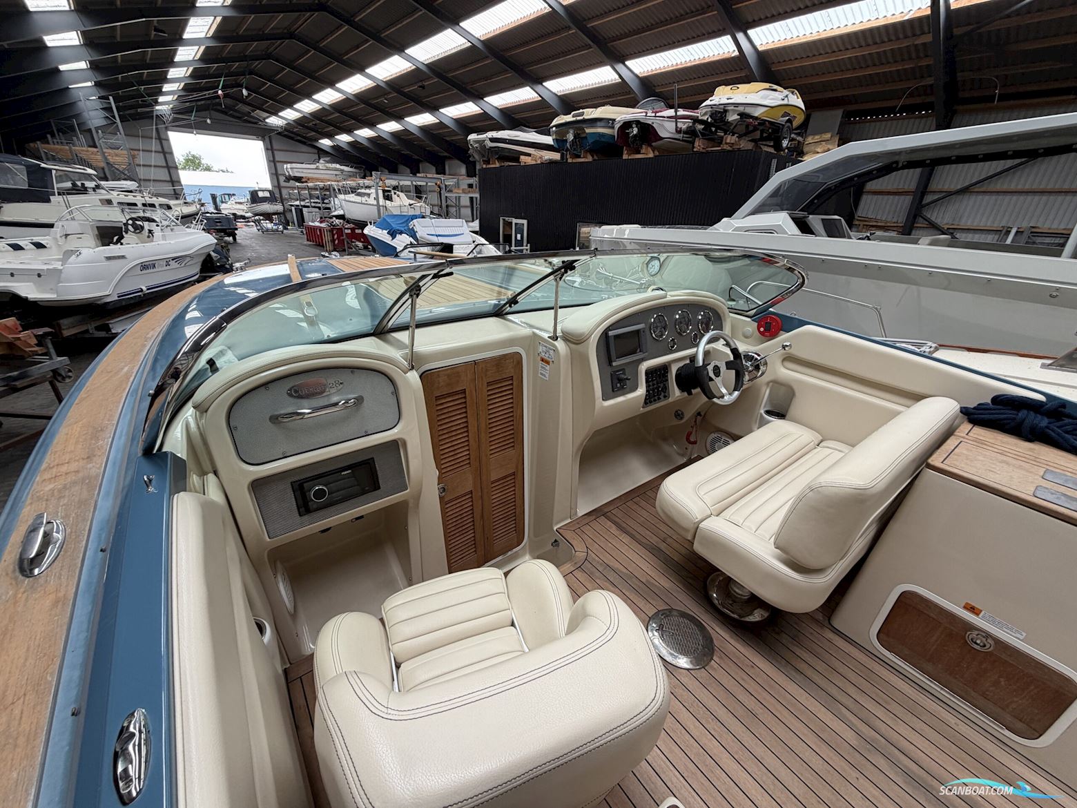 Chris Craft 28 Corsair