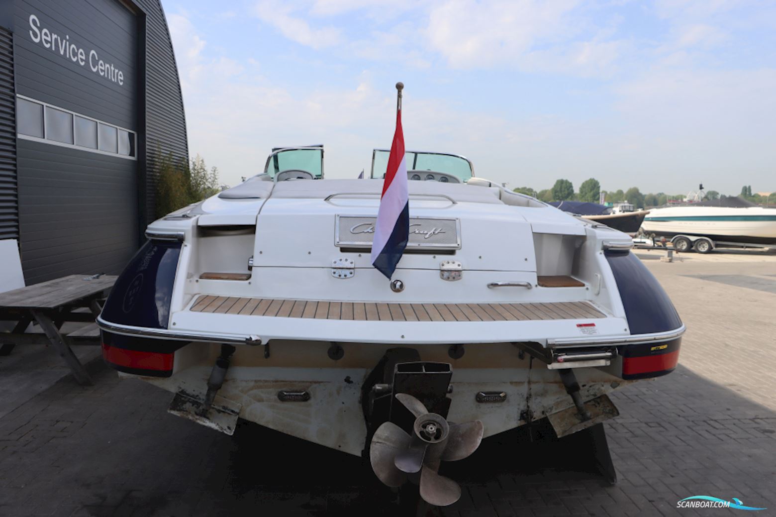 Chris Craft 28 Launch