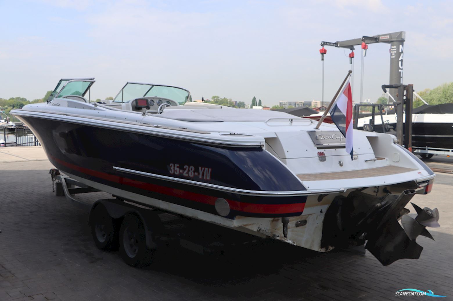 Chris Craft 28 Launch
