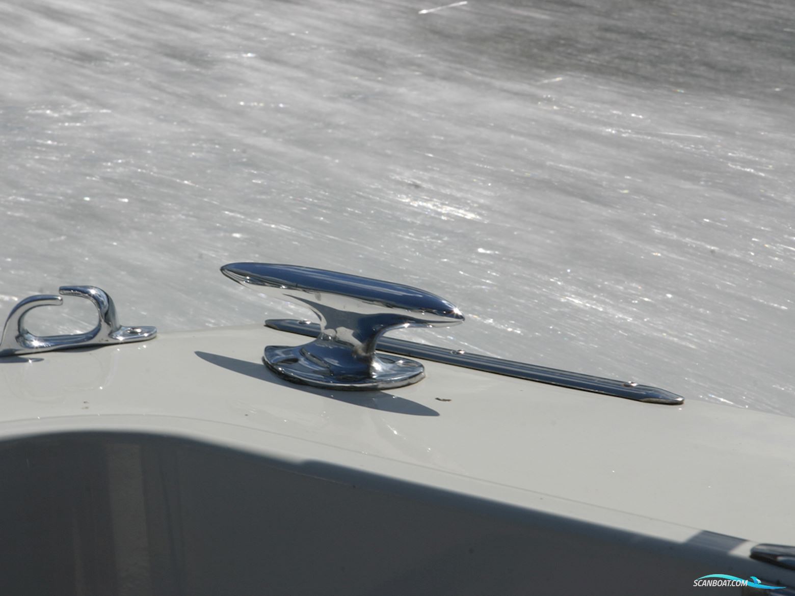 Chris-Craft 31 Commander