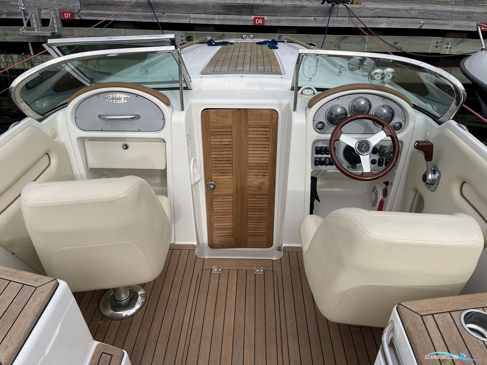 Chris-Craft Corsair 25 Heritage Edition