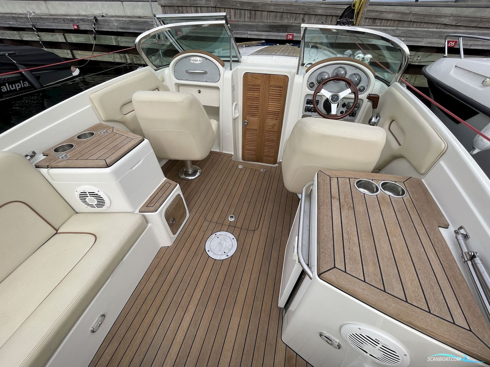 Chris-Craft Corsair 25 Heritage Edition