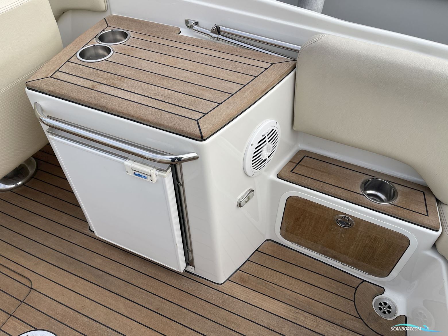 Chris-Craft Corsair 25 Heritage Edition