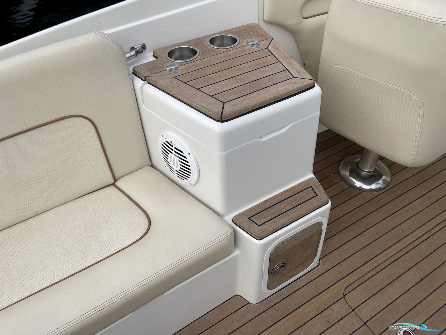 Chris-Craft Corsair 25 Heritage Edition