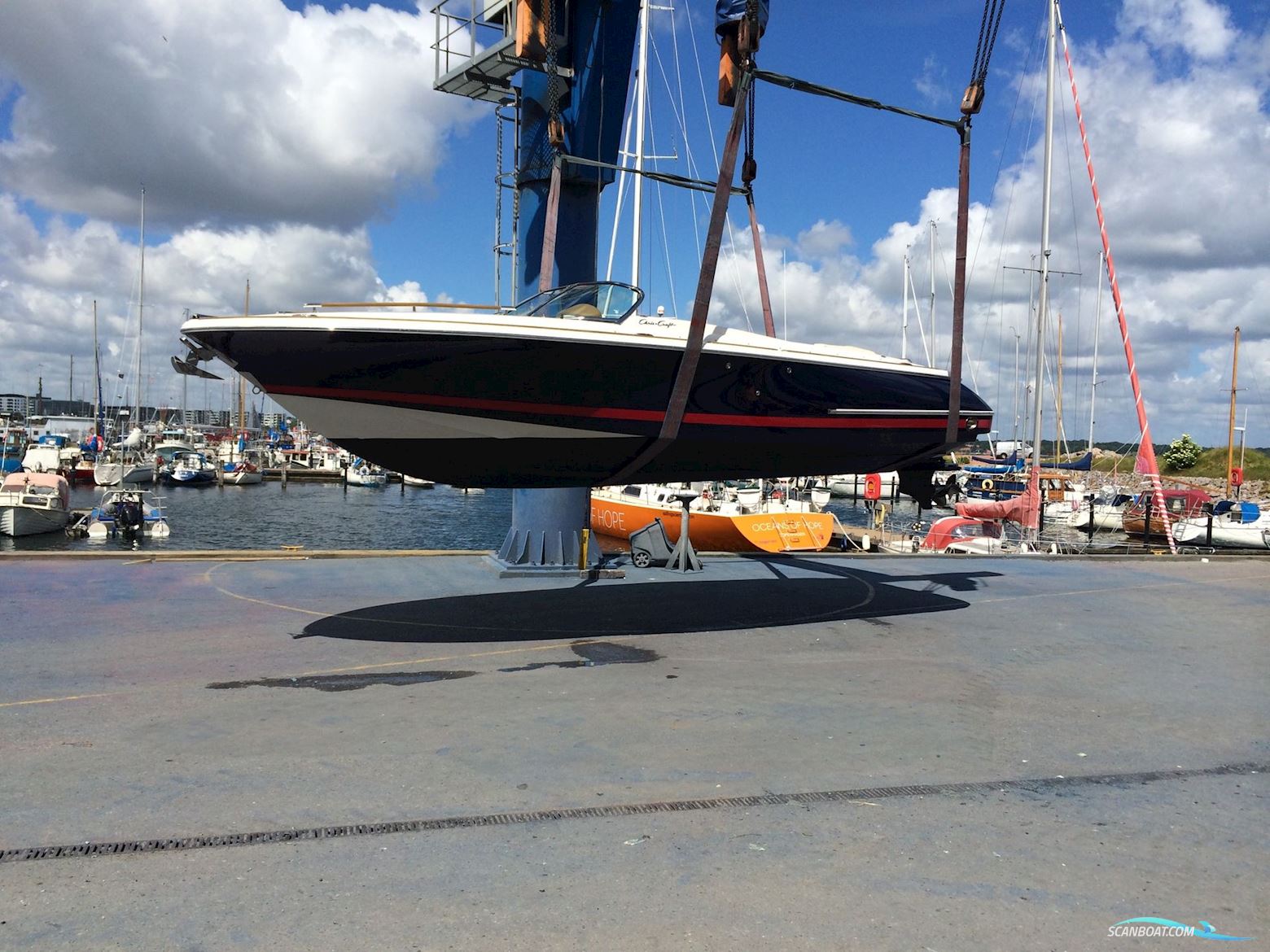 Chris-Craft Corsair 25 Heritage Edition