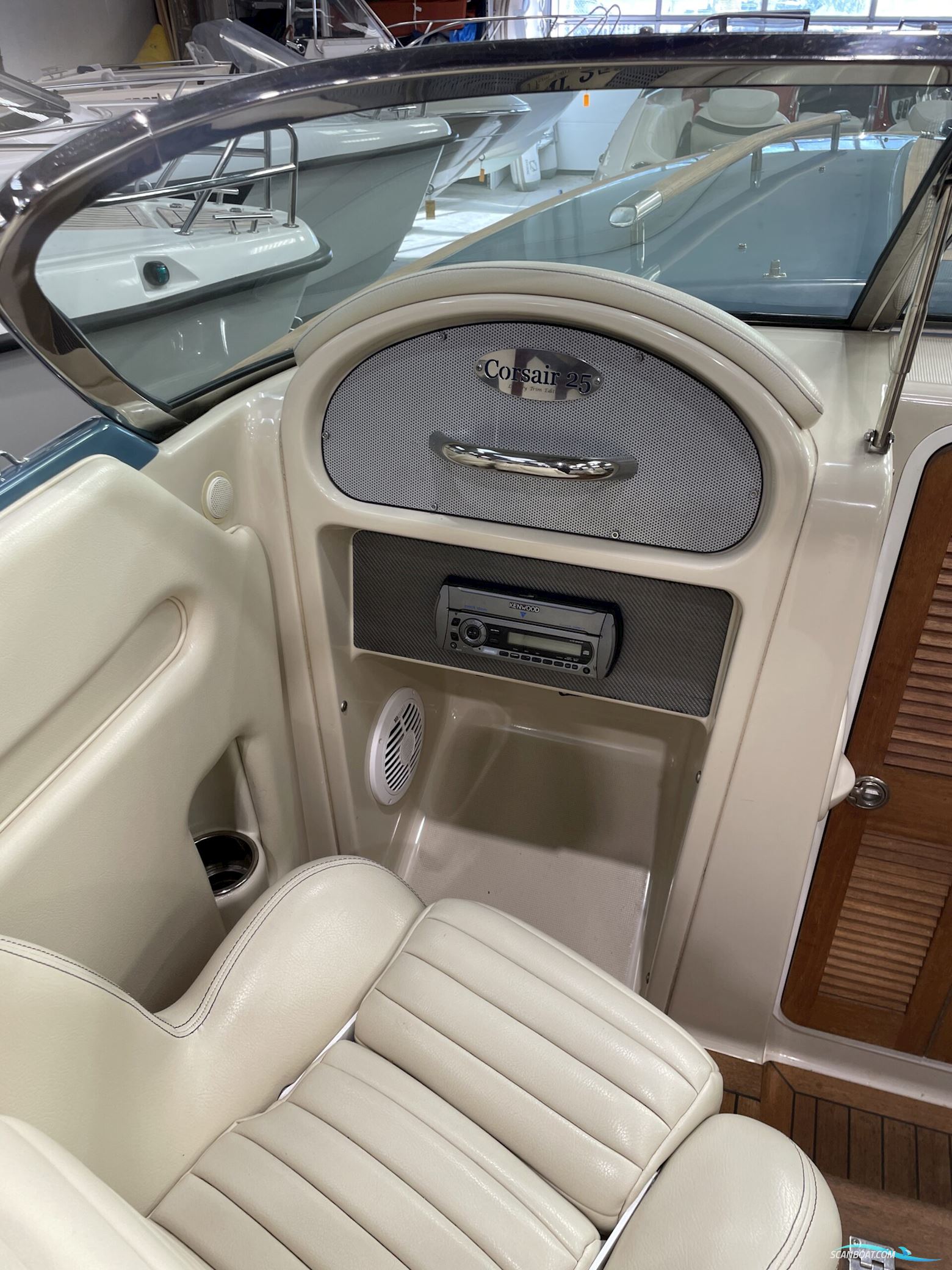 Chris-Craft Corsair 25