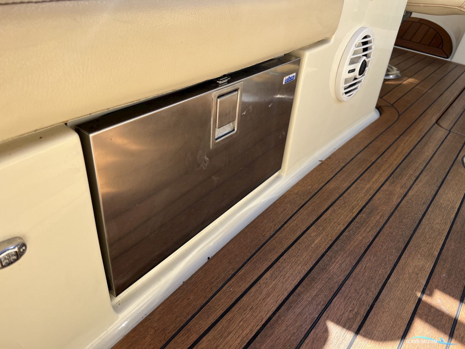 Chris Craft Corsair 25