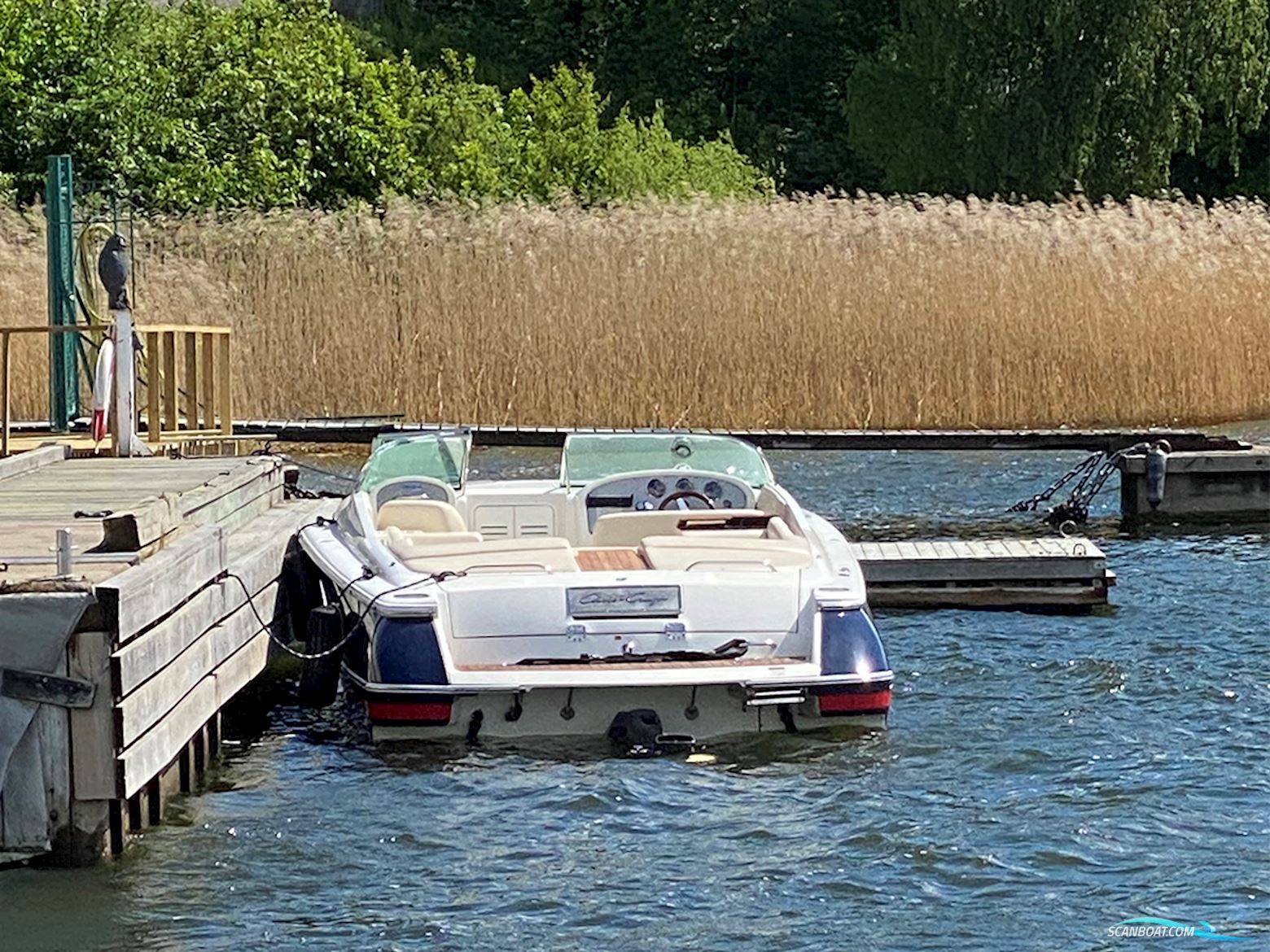Chris-Craft Corsair 28
