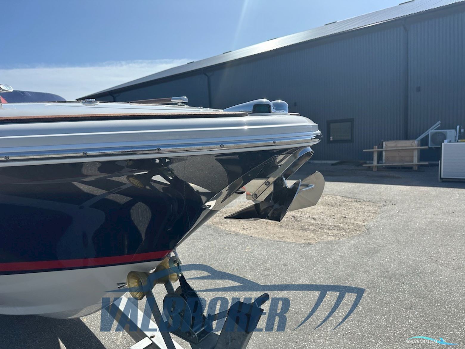 CHRIS CRAFT CORSAIR 28