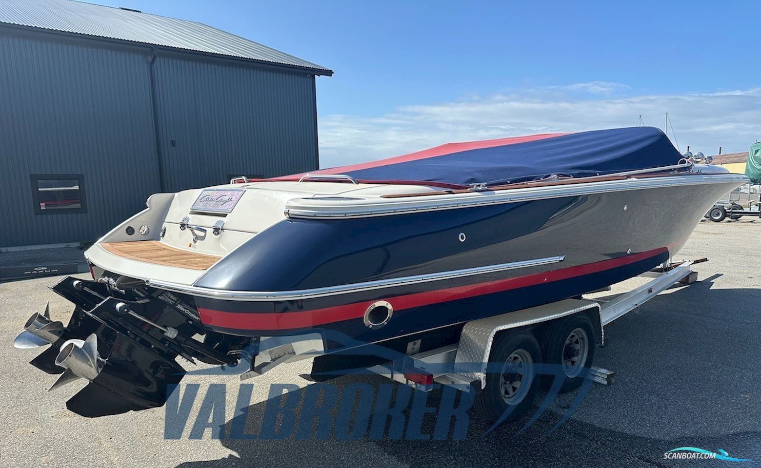 CHRIS CRAFT CORSAIR 28