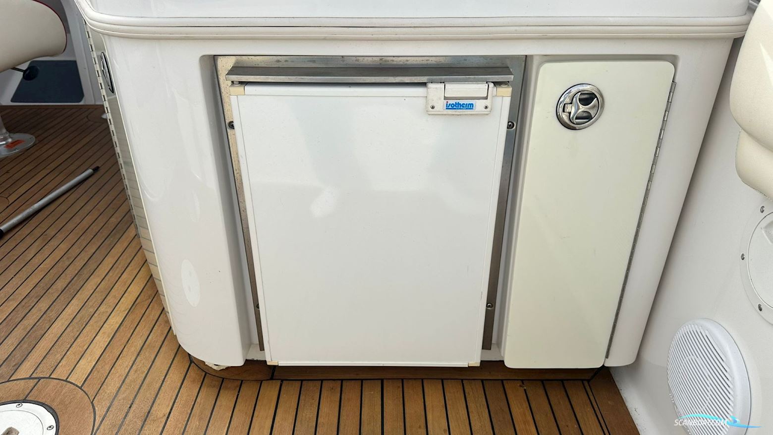 Chris Craft Corsair 28
