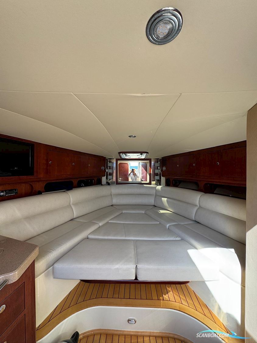 Chris-Craft Corsair 36 Heritage Edition