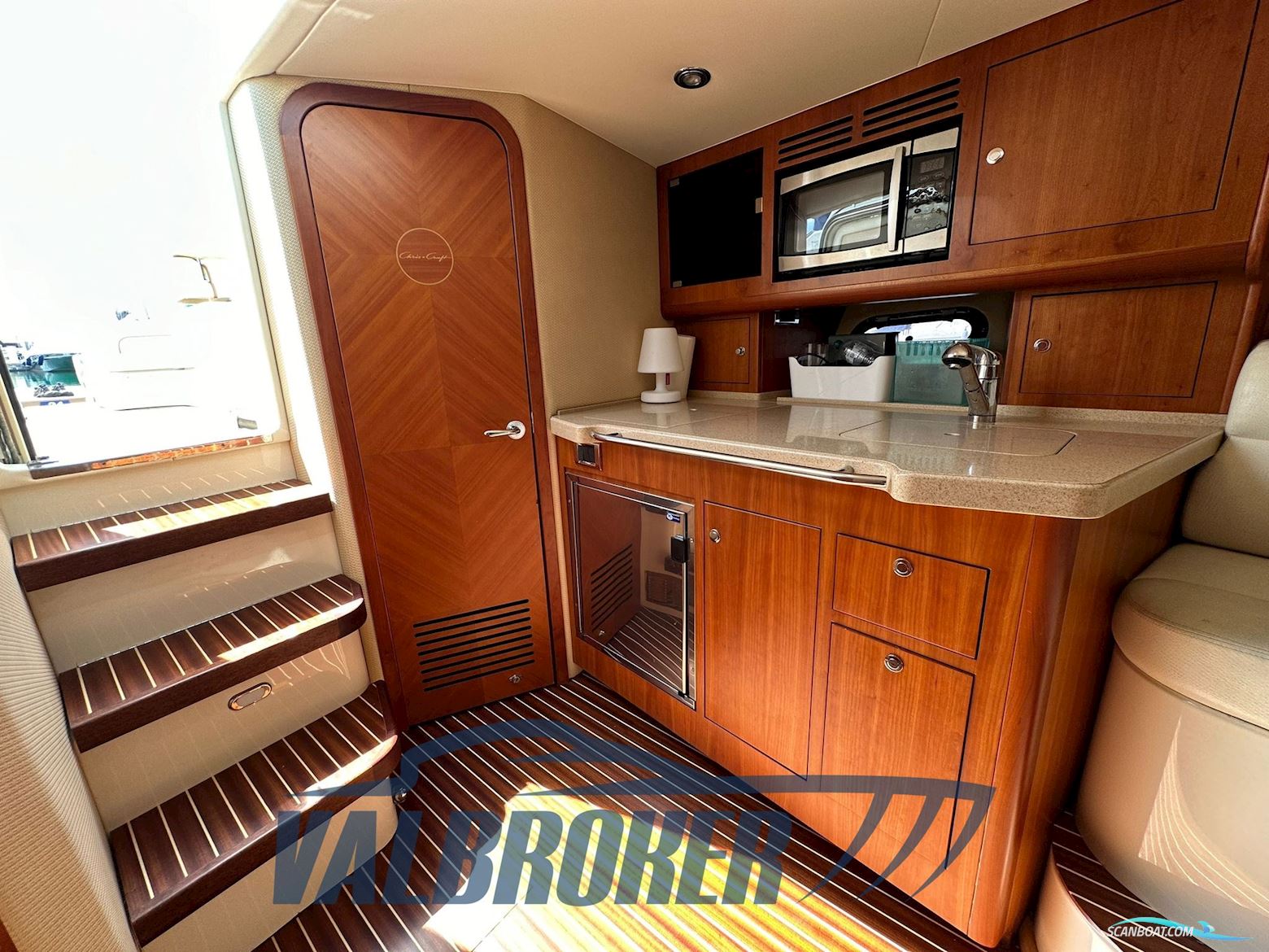 CHRIS CRAFT CORSAIR 36