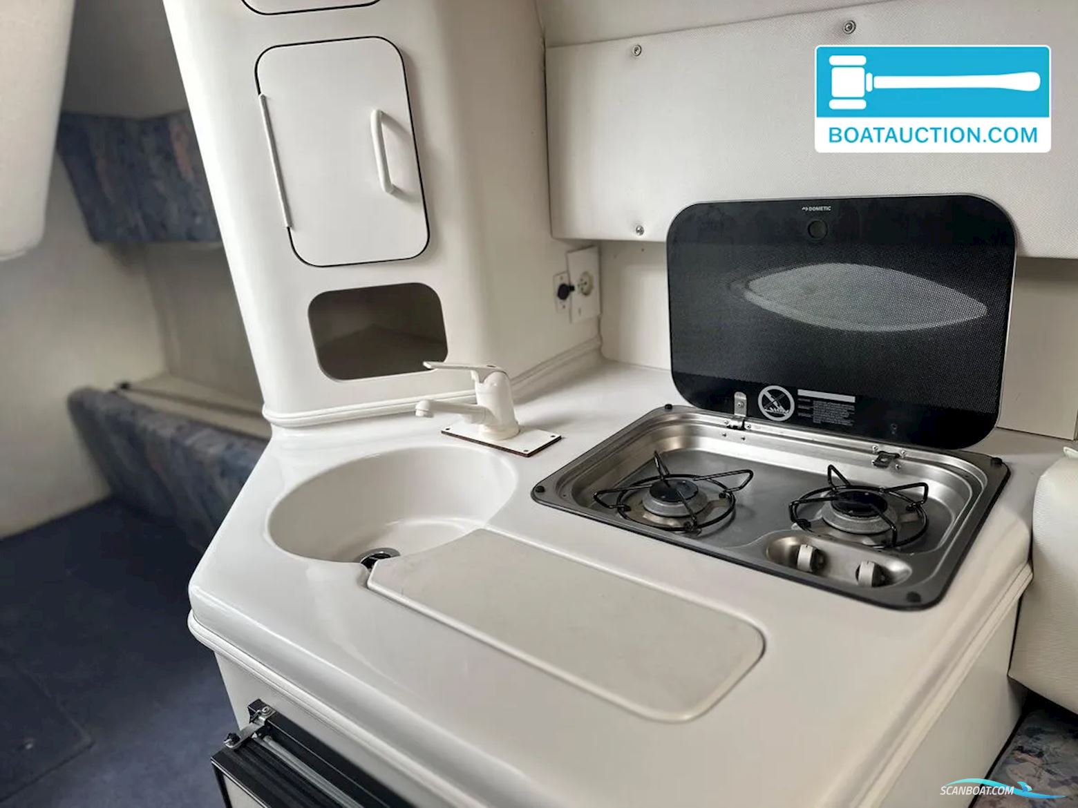 CHRIS CRAFT Crowne 262