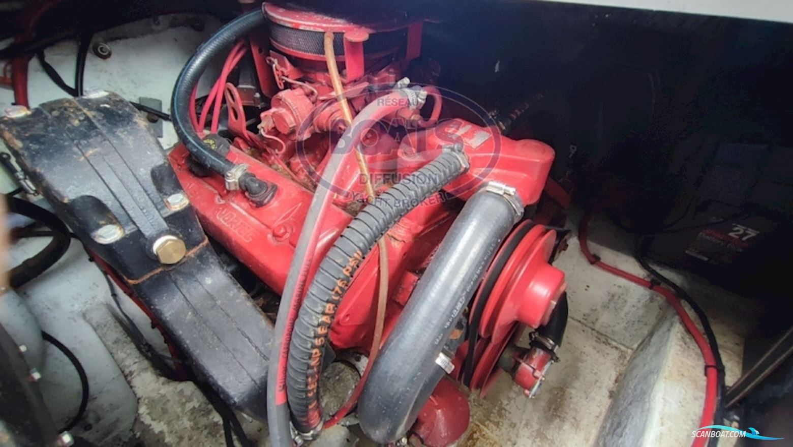 CHRIS CRAFT Crowne 272 CC