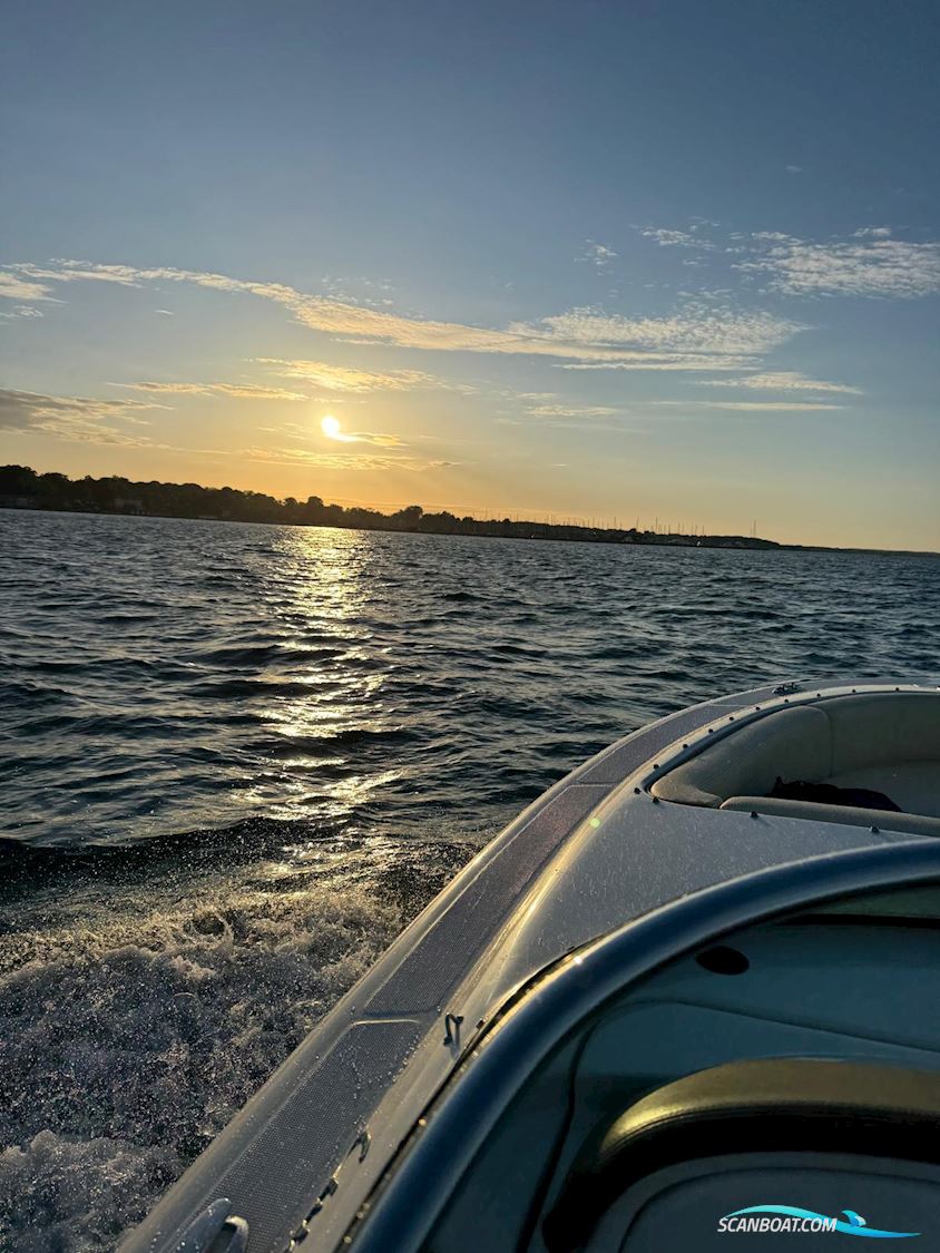 Chris Craft Launch 25