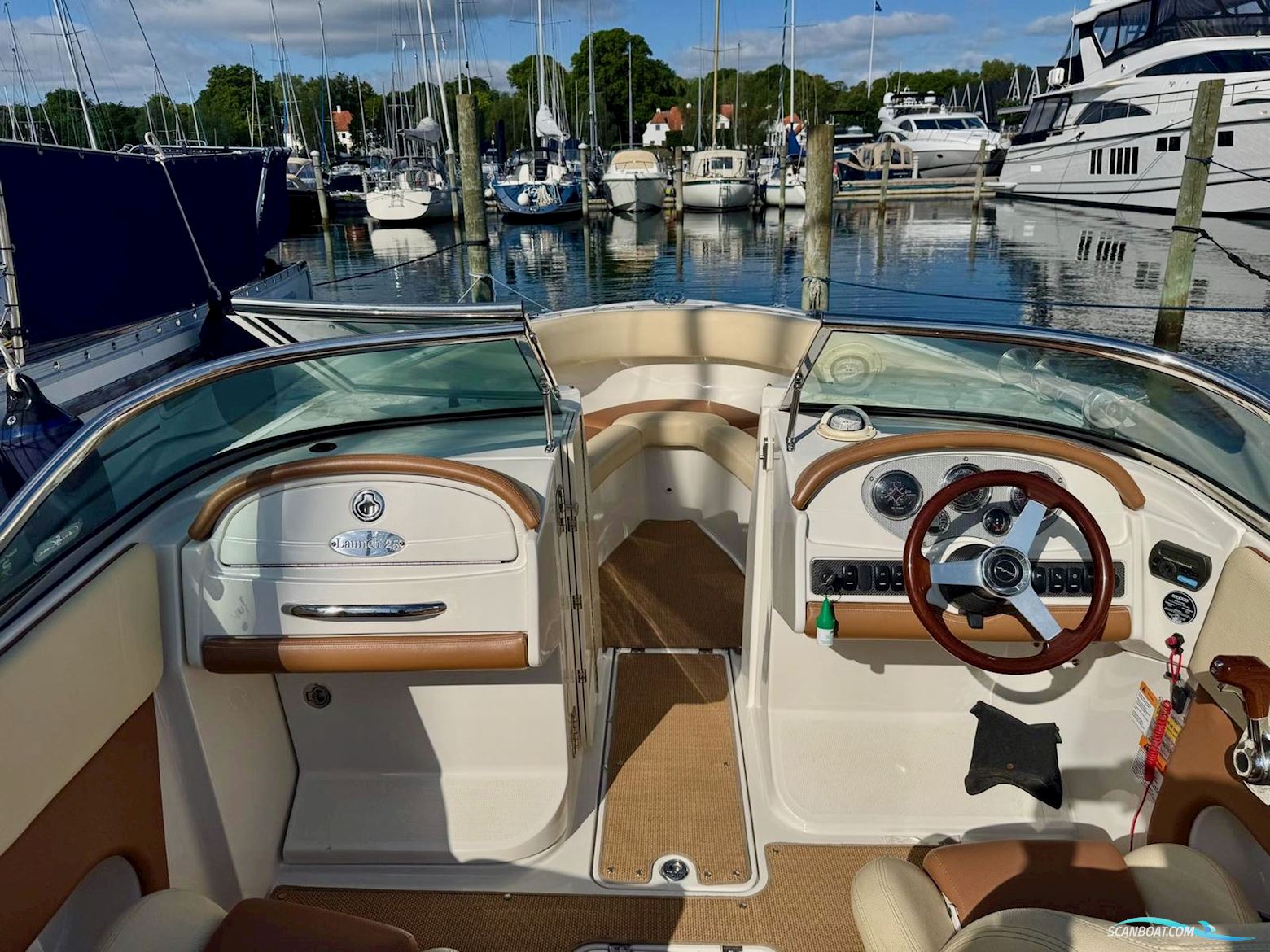 Chris Craft Launch 25