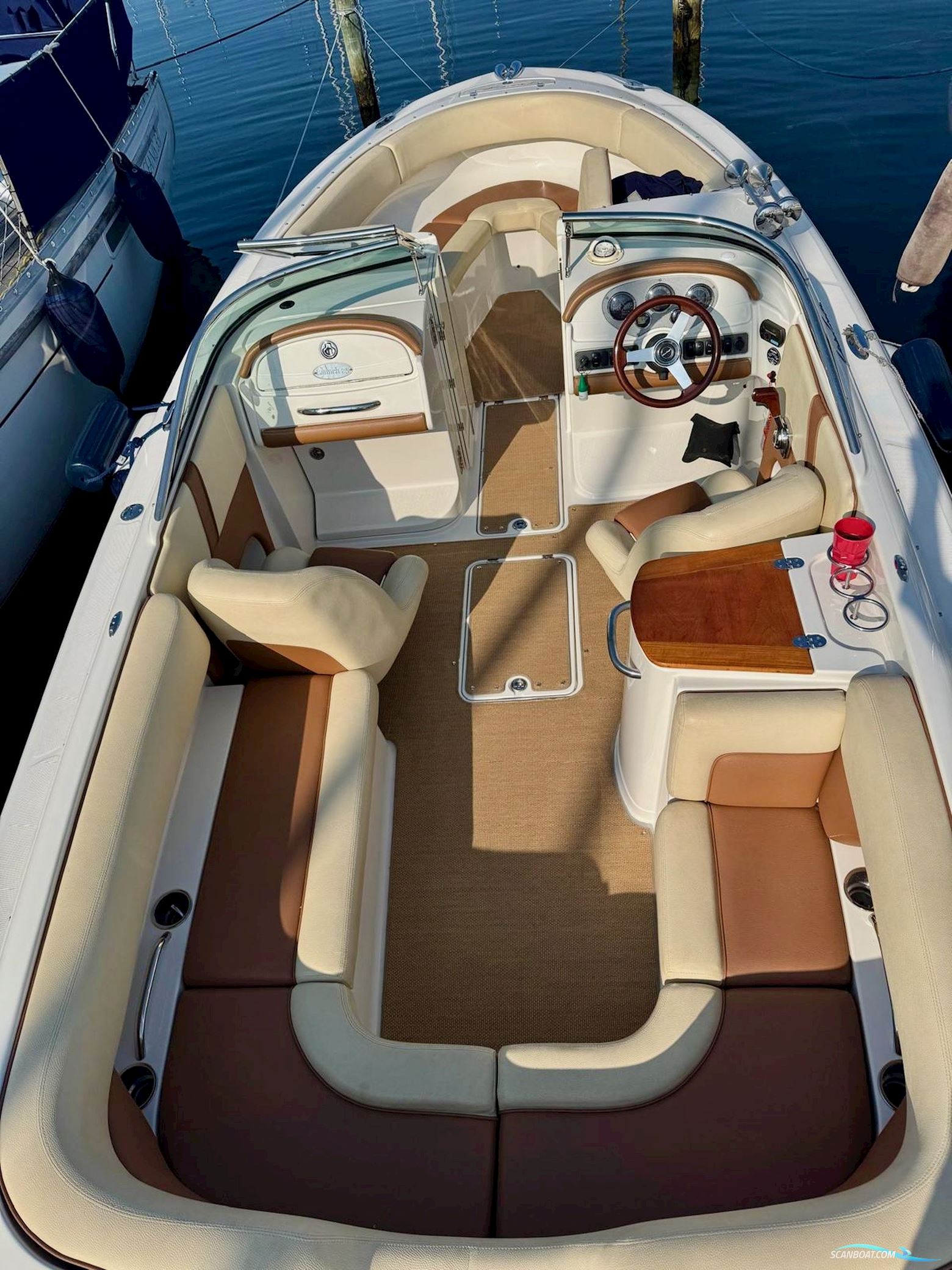 Chris Craft Launch 25